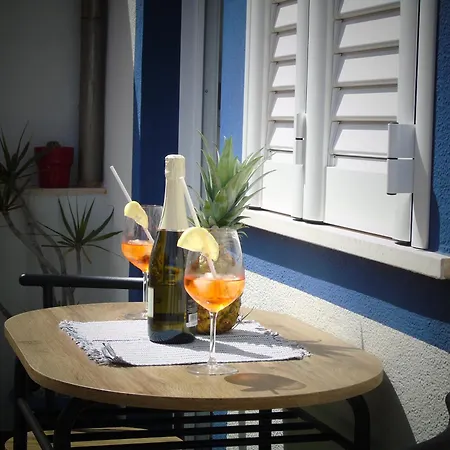 ゲストハウス Likele カステルサルド