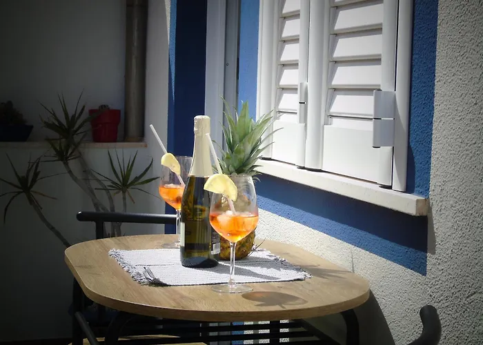 ゲストハウス Likele カステルサルド